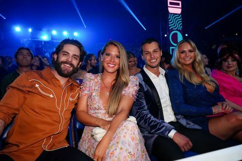 thomas rhett, lauren akins, brendan mcloughlin e miranda lambert participam do 2022 cmt music awards