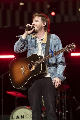 nashville, tennessee 10 de junho brandon lancaster of lanco se apresenta durante o cma fest 2022 no ascend anfiteatro em 10 de junho de 2022 em nashville, tennessee foto de erika goldringgetty images