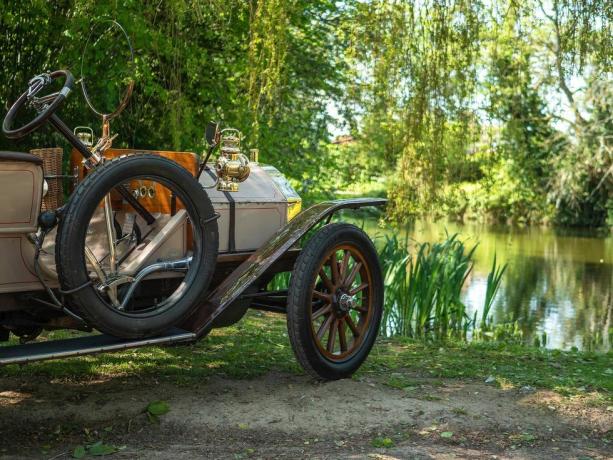 celeiro apresentado em chitty chitty bang bang à venda em oxfordshire