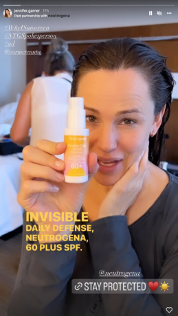 jennifer garner com protetor solar neutrogena rosto