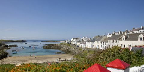 Vista da baía em Portnahaven, ilha de Islay