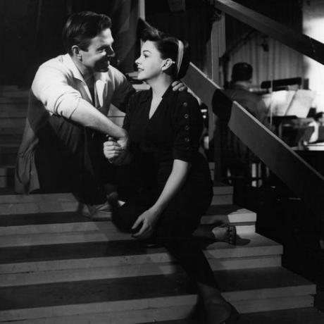 James Mason e Judy Garland em 'Nasce uma estrela'