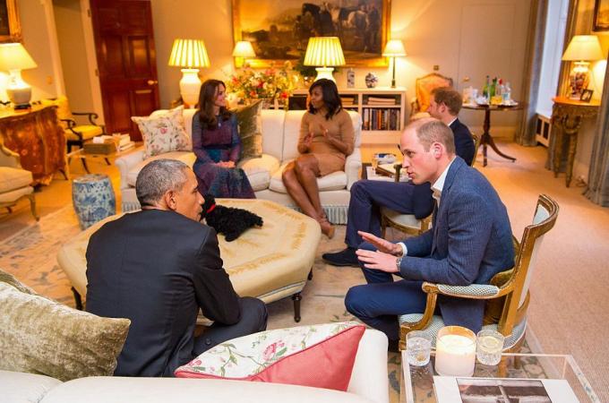 os obamas jantam no palácio de kensington