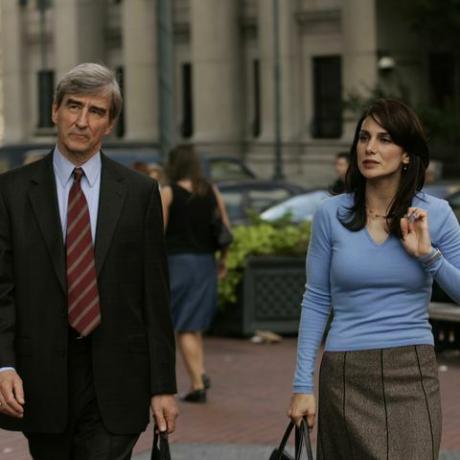 O episódio 11 da história da Bíblia da ordem de lei foi ao ar em 12072005 retratado por l r sam waterson como executivo ada jack mccoy, annie parisse como ada alexandra borgia foto por will hartnbcu foto banknbcuniversal via getty imagens via getty imagens