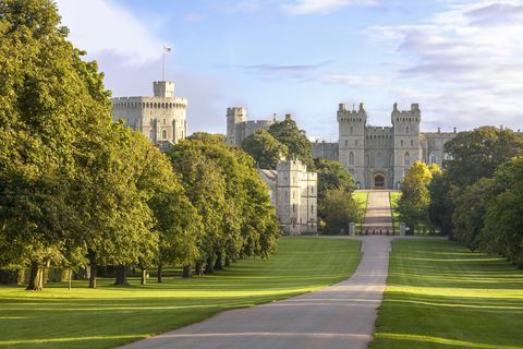 a longa caminhada com o castelo de windsor ao fundo, windsor, berkshire, inglaterra, reino unido, europa