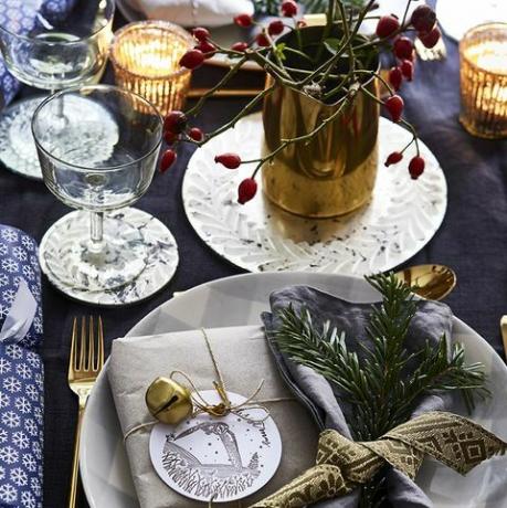 mesa de ideias de decoração de natal scandi