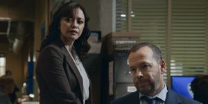 donnie wahlberg como danny reagan e marisa ramirez como det maria baez