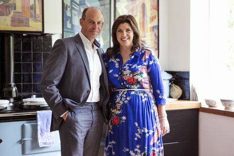 Localização, localização, localização - Apresentadores: Kirstie Allsopp e Phil Spencer