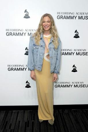 los angeles, califórnia 31 de maio leann rimes participa de uma noite com leann rimes no museu grammy em 31 de maio de 2022 em los angeles, califórnia foto de rebecca sappgetty imagens para a gravação Academia