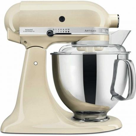 Batedeira KitchenAid, creme de amêndoa