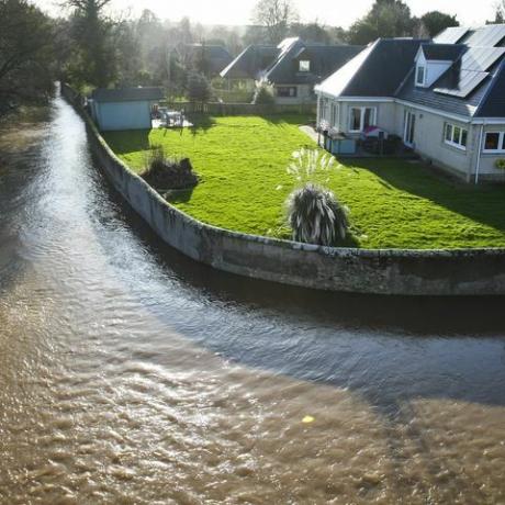 Tempestade Ciara atinge o Reino Unido