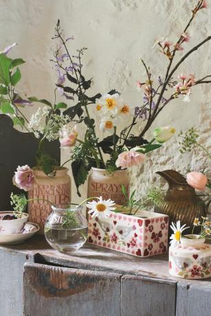 coleção de primavera emma bridgewater