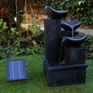 Recurso de água com efeito de ardósia em cascata solar Gardenwize